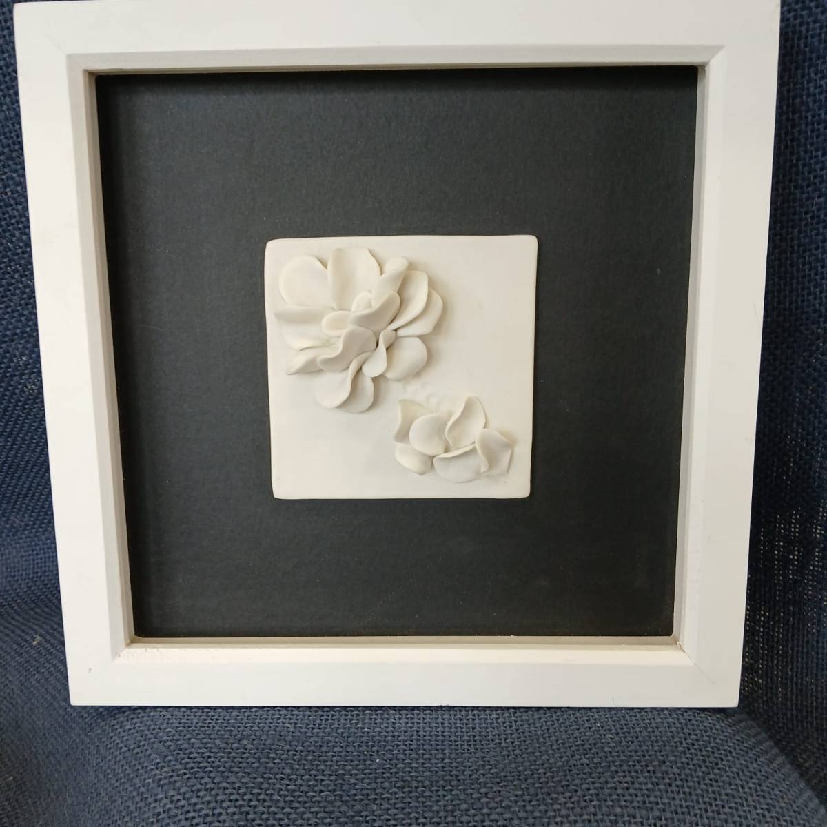 Handmade Porcelain Flower&nbsp;Tile